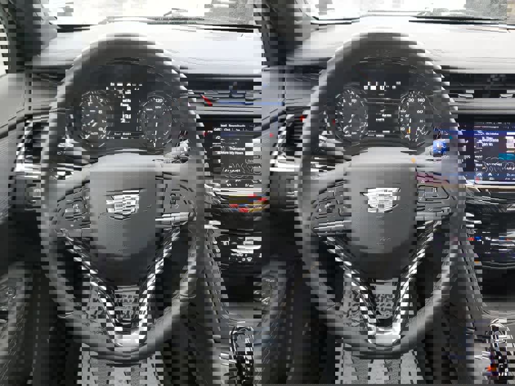 Used 2023 Cadillac XT6 Premium Luxury w/ Technology Package image 19