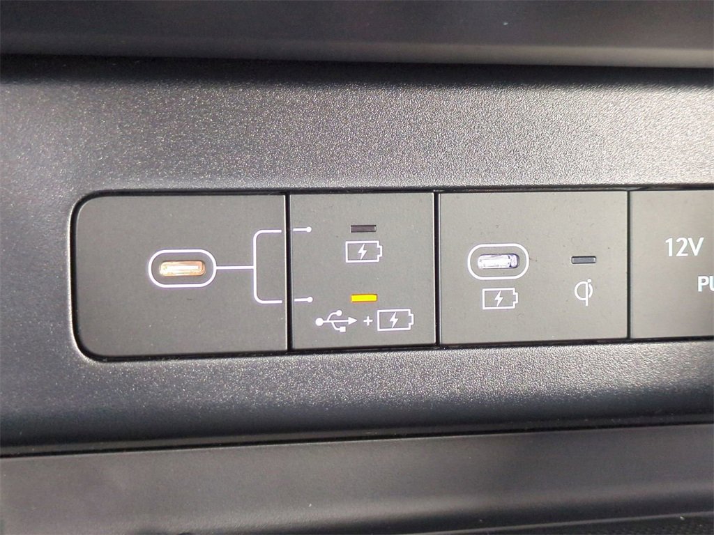 New 2025 Hyundai Sonata Limited image 23