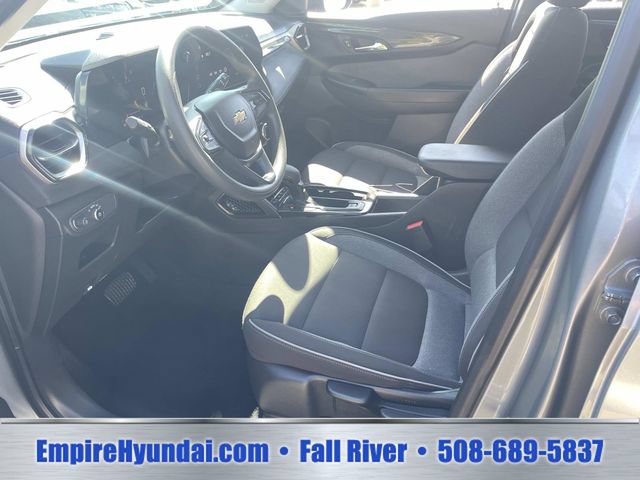 Used 2025 Chevrolet TrailBlazer LT AWD/4WD image 18
