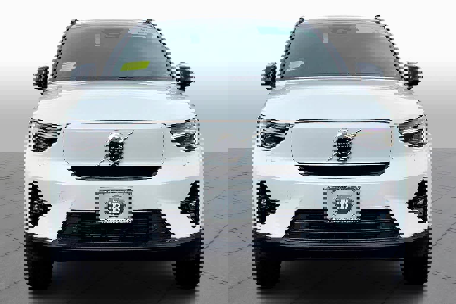 New 2024 Volvo XC40 Recharge Ultimate w/ Protection Package Premier image 2