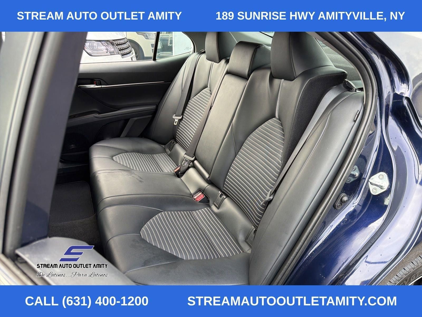 Used 2022 Toyota Camry SE image 18