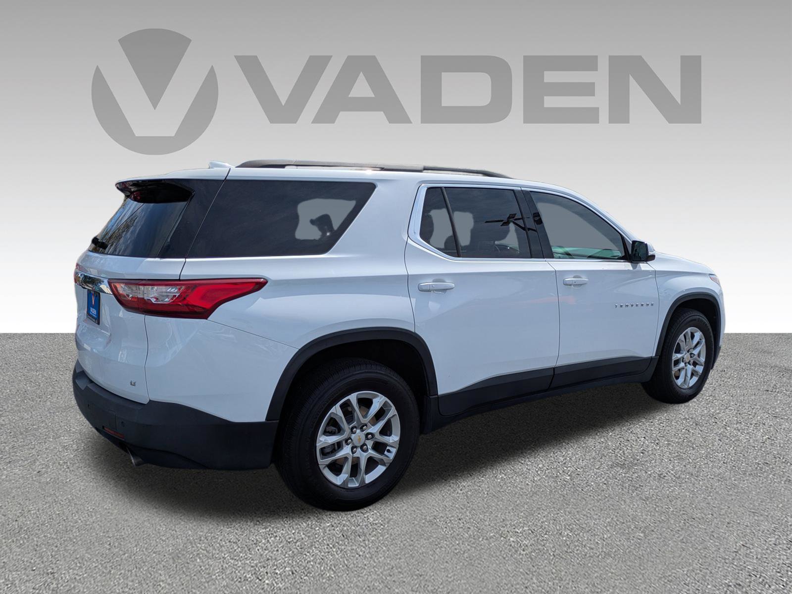 Used 2020 Chevrolet Traverse LT image 27