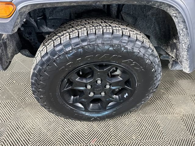 Used 2023 Jeep Wrangler Unlimited w/ Cold Weather Group image 9