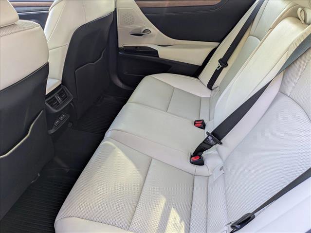 Used 2025 Lexus ES 350 w/ Premium Package image 18