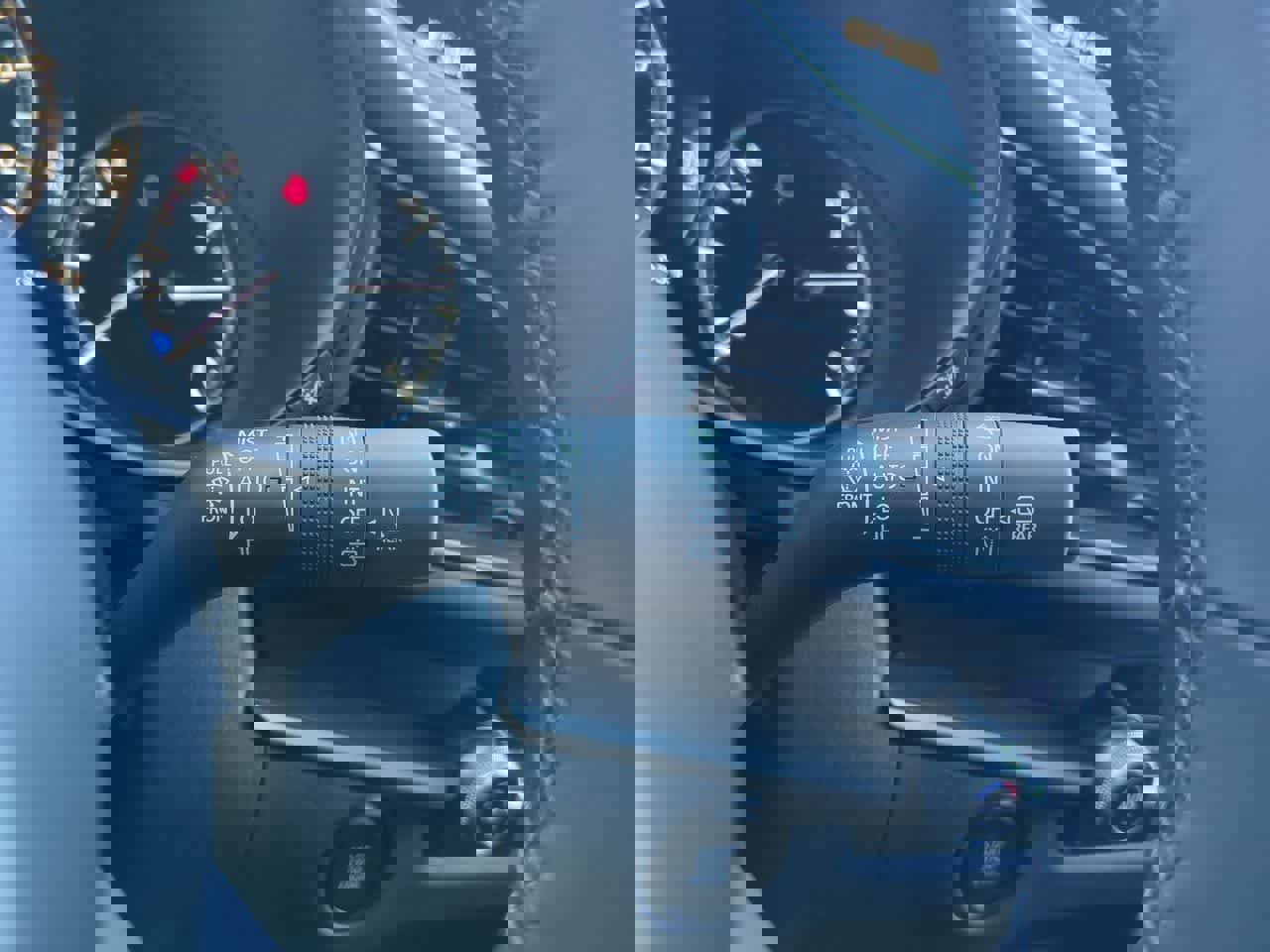 New 2025 MAZDA CX-30 AWD 2.5 S w/ Select Sport Pkg image 23