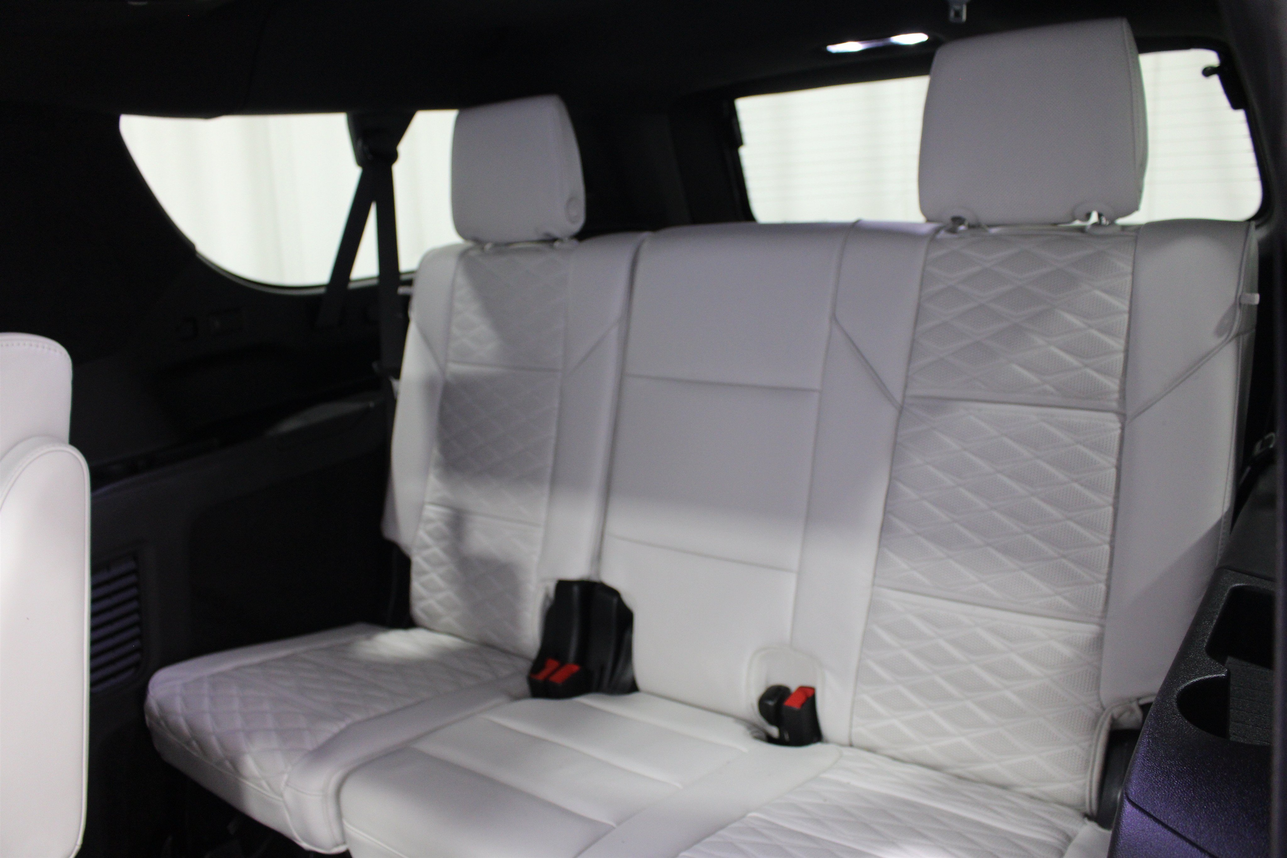 Certified 2025 Cadillac Escalade ESV Sport Platinum w/ LPO, ONYX Package AWD/4WD image 24
