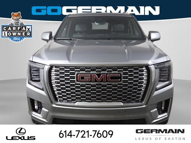 Used 2023 GMC Yukon XL Denali w/ Advanced Technology Package image 3