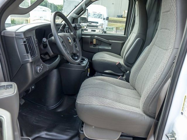New 2025 Chevrolet Express 3500 w/ Power Convenience Package RWD image 20