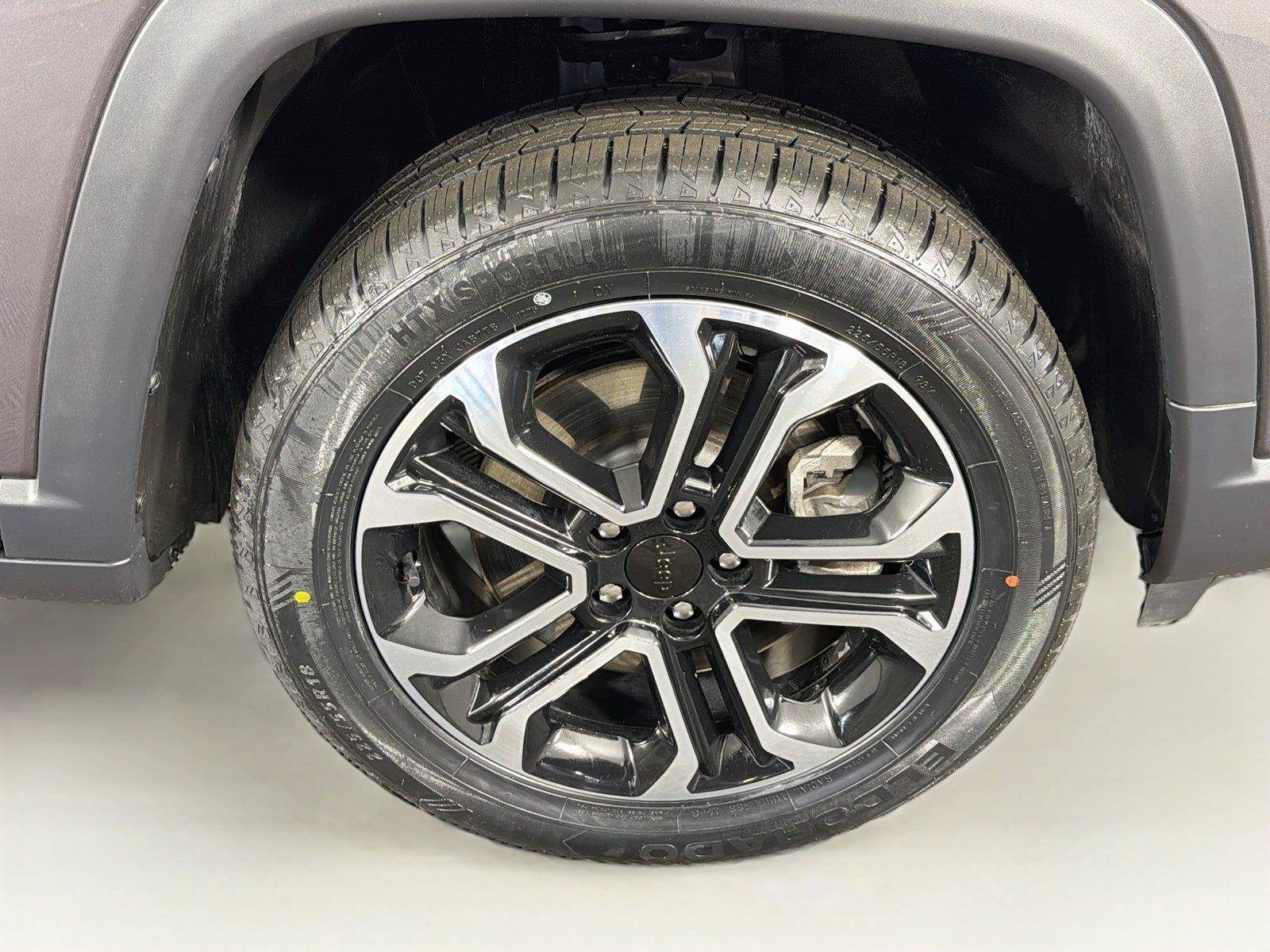 Used 2024 Jeep Compass Limited AWD/4WD image 36