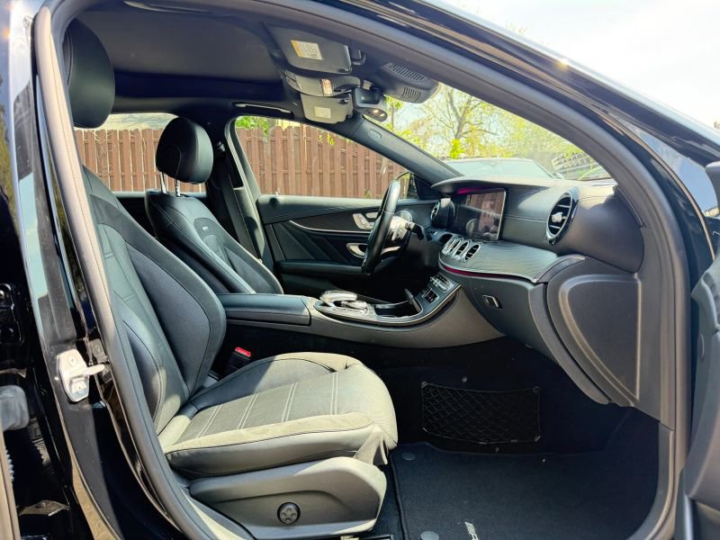 Used 2018 Mercedes-Benz E 43 AMG 4MATIC Sedan image 29