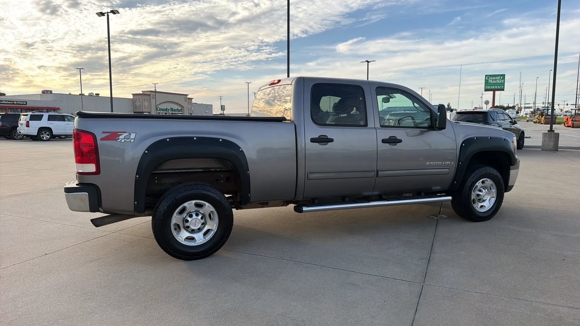 Used 2008 GMC Sierra 2500 SLE w/ SLE2 Preferred Package AWD/4WD image 25