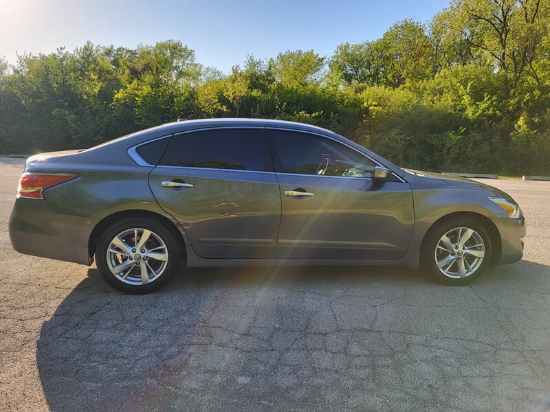 Used 2014 Nissan Altima 2.5 SV FWD image 7