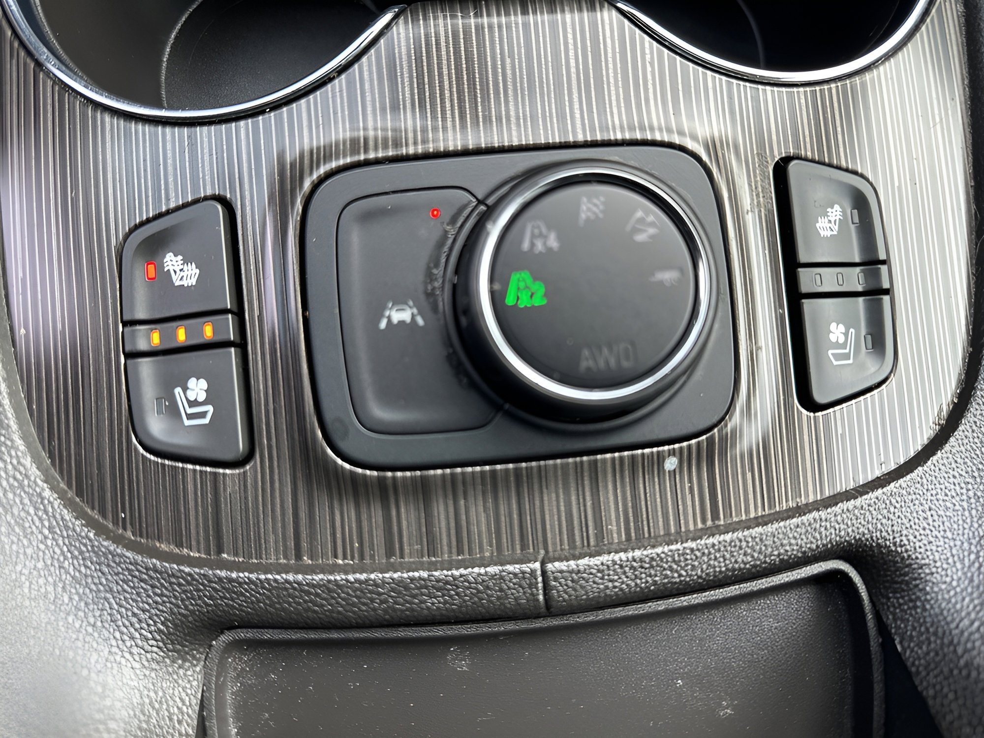 Used 2023 GMC Acadia SLT w/ Technology Package image 24