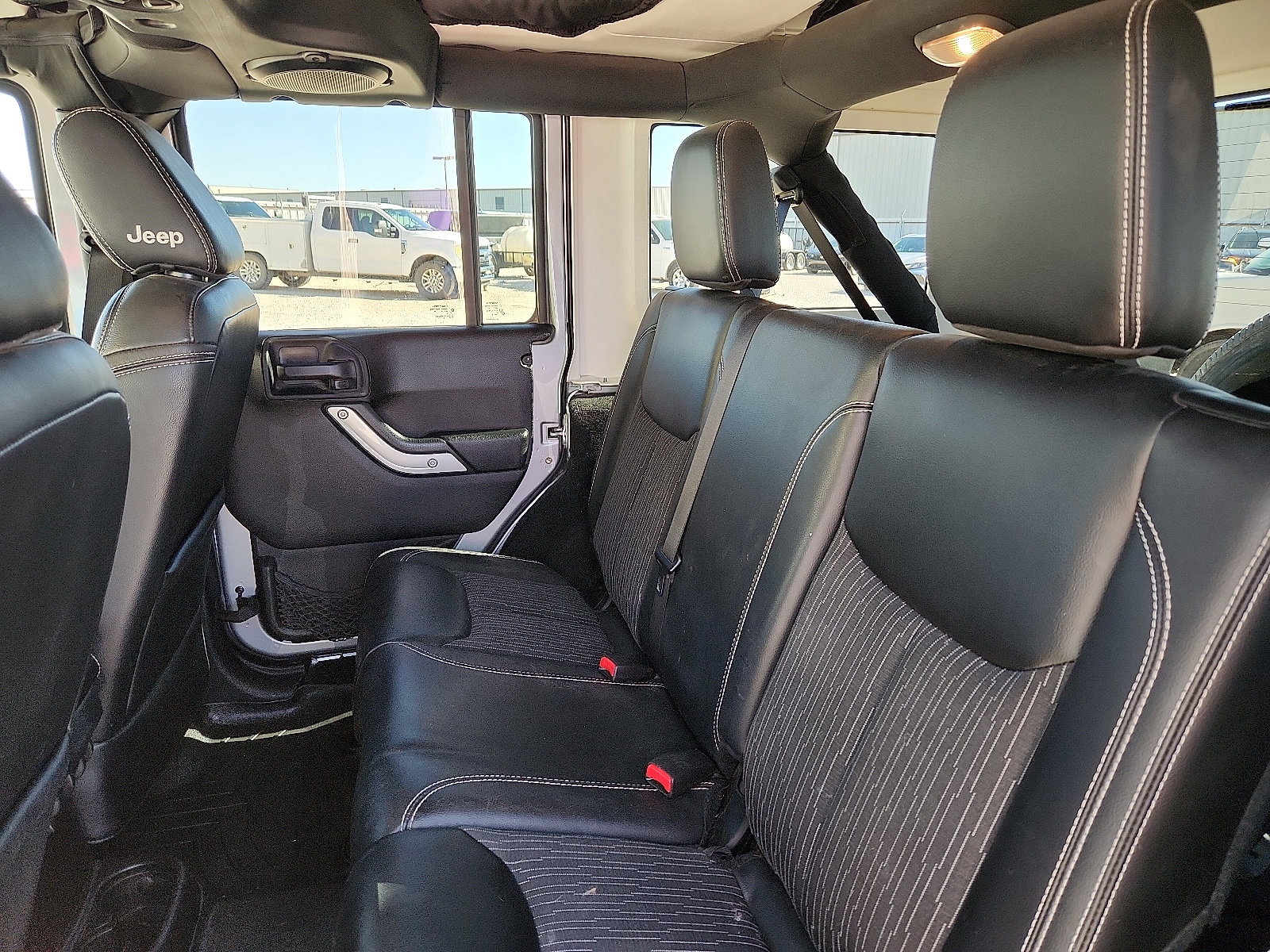 Used 2014 Jeep Wrangler Freedom Edition image 9