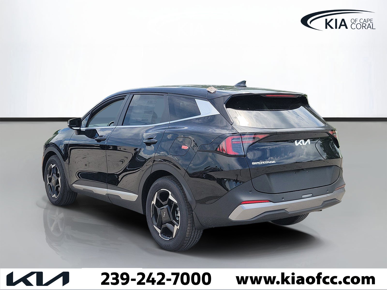 New 2026 Kia Sportage EX FWD image 4