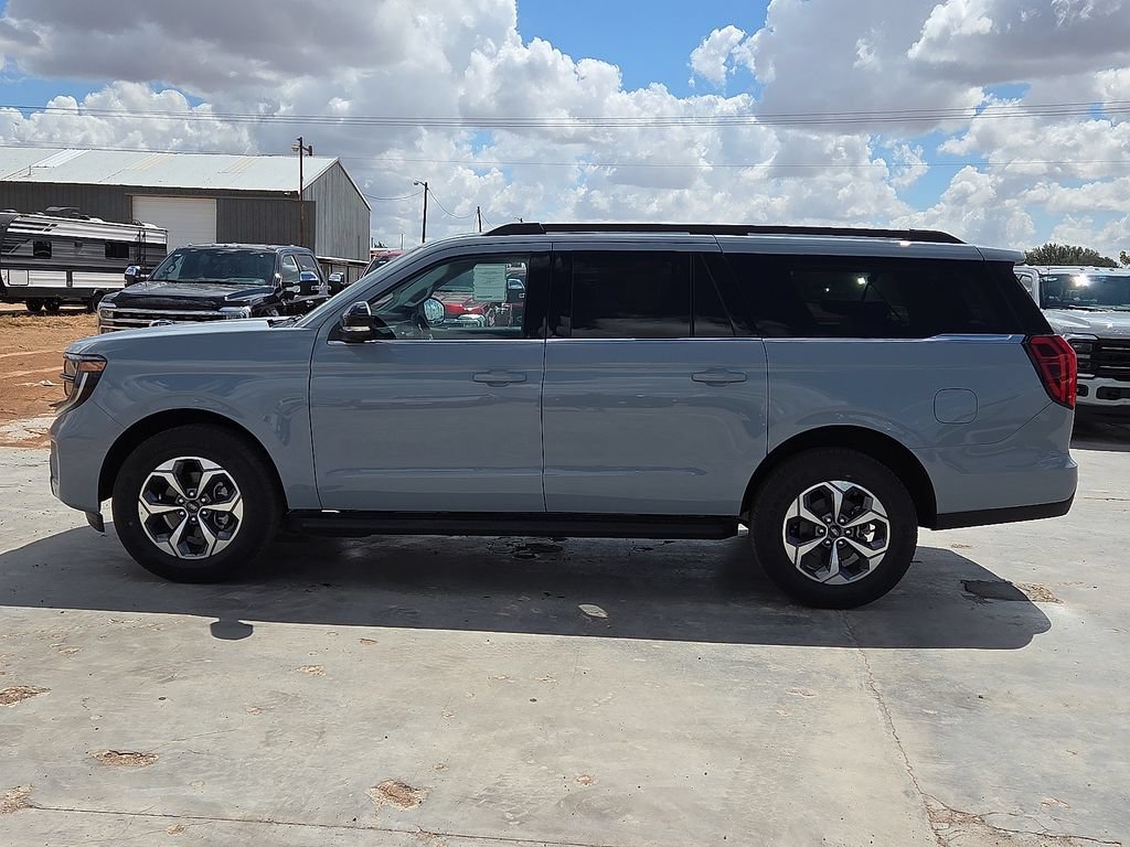 New 2027 Ford Expedition Max Active RWD image 2