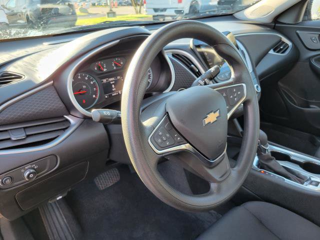 Used 2025 Chevrolet Malibu LT FWD image 10