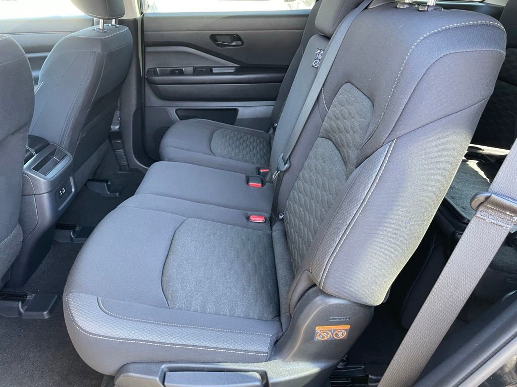 Certified 2024 Nissan Pathfinder S image 8