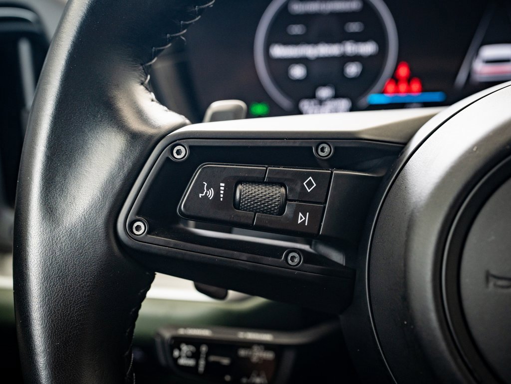 Used 2024 Porsche Cayenne image 24