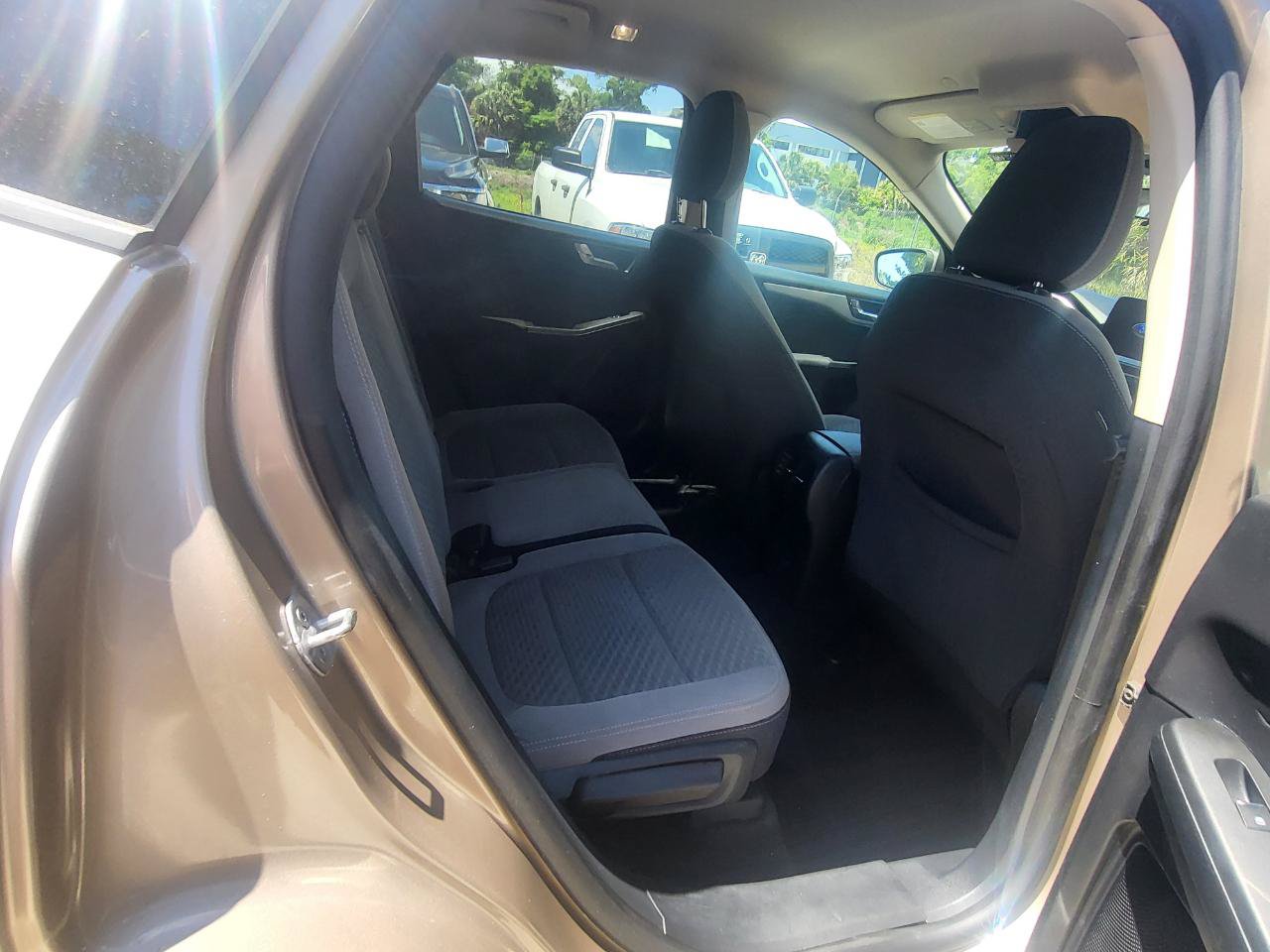 Used 2020 Ford Escape SE FWD image 14