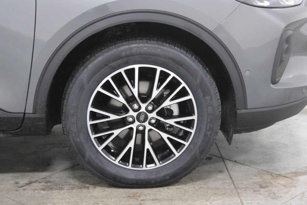 Used 2023 Ford Escape SE w/ PHEV Premium Package image 11