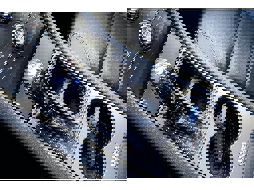 Used 2019 Ford Taurus SEL w/ Equipment Group 201A image 18