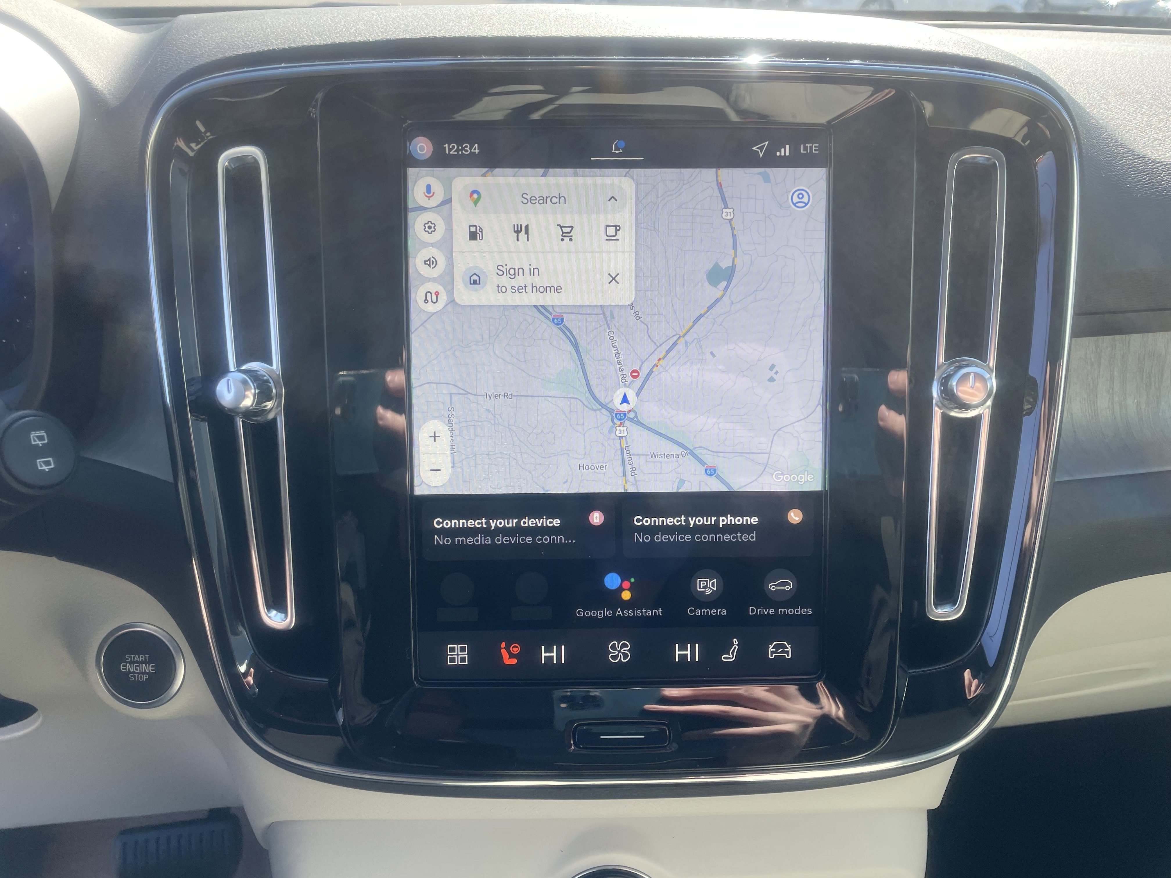 New 2026 Volvo XC40 B5 Plus w/ Protection Package Premier image 18