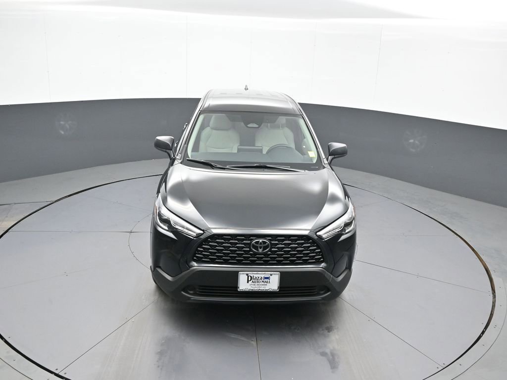 Certified 2025 Toyota Corolla Cross L image 34