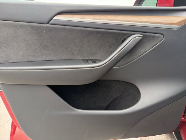 Used 2023 Tesla Model Y Long Range AWD/4WD image 16