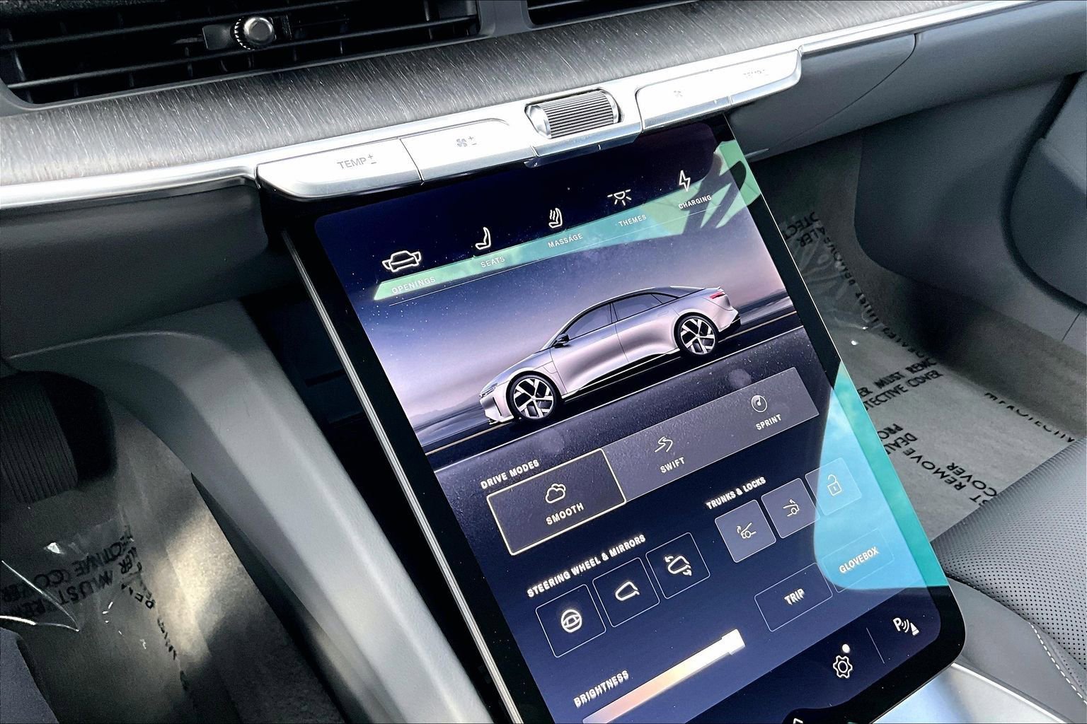 Used 2024 Lucid Air Pure RWD image 32