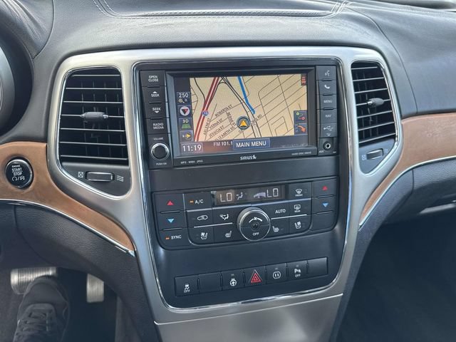 Used 2012 Jeep Grand Cherokee Overland w/ Trailer Tow Group RWD image 25
