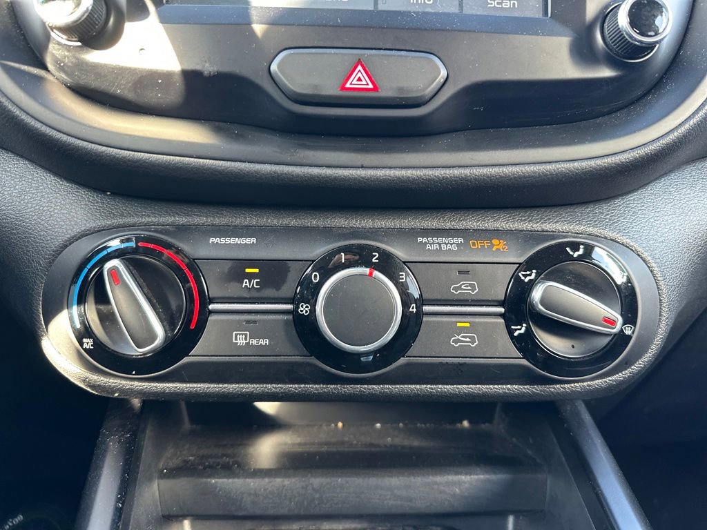 Used 2021 Kia Soul LX image 20