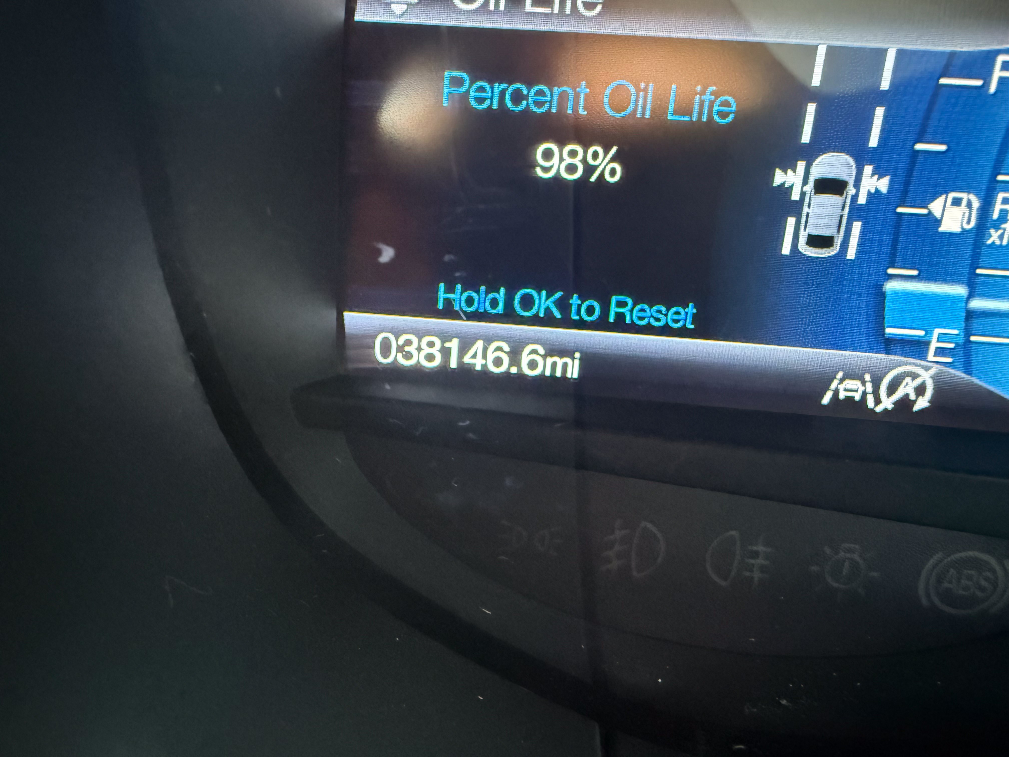 Used 2024 Ford Edge SE AWD/4WD image 9