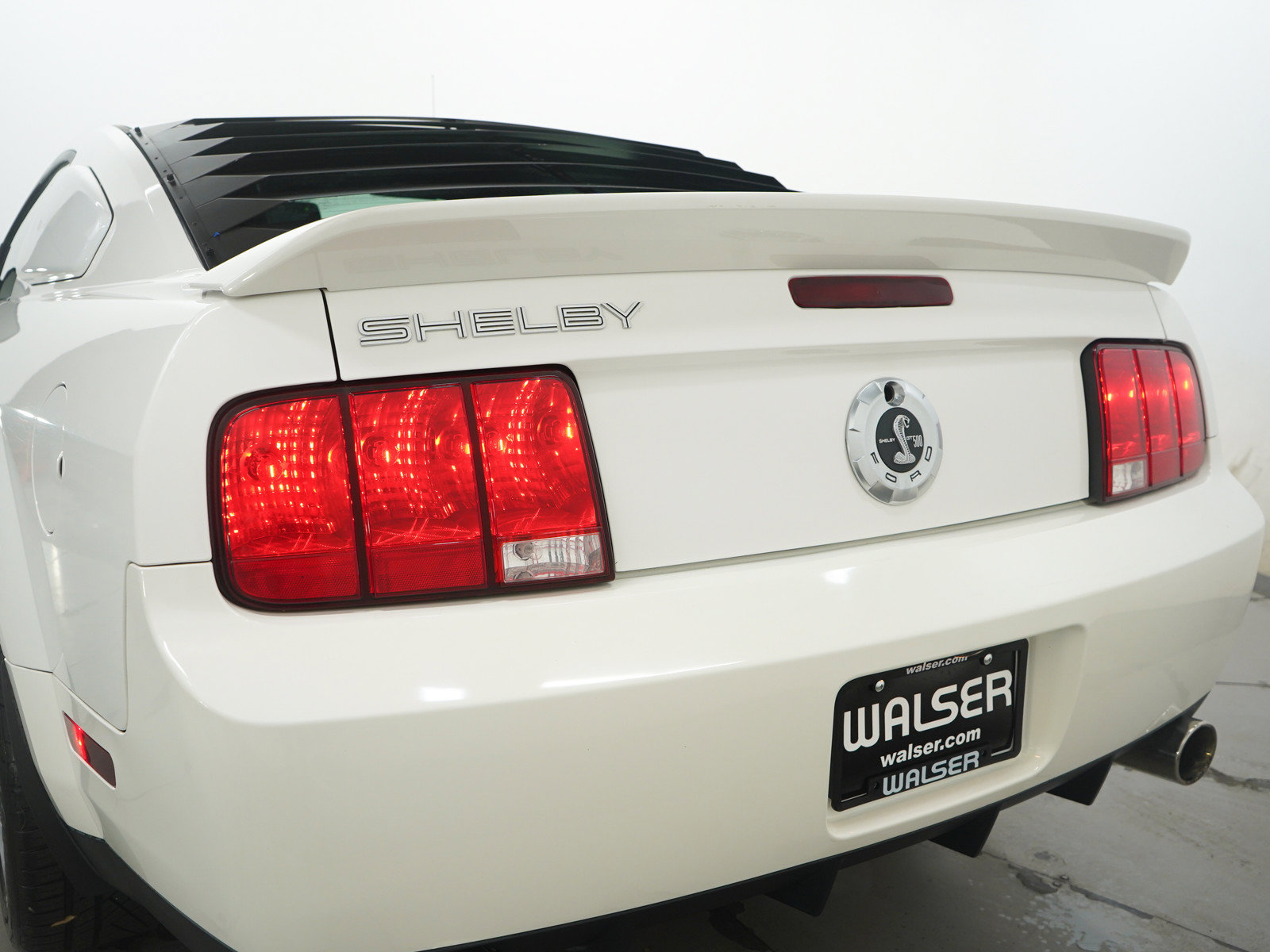Used 2009 Ford Mustang Shelby GT500 RWD image 13