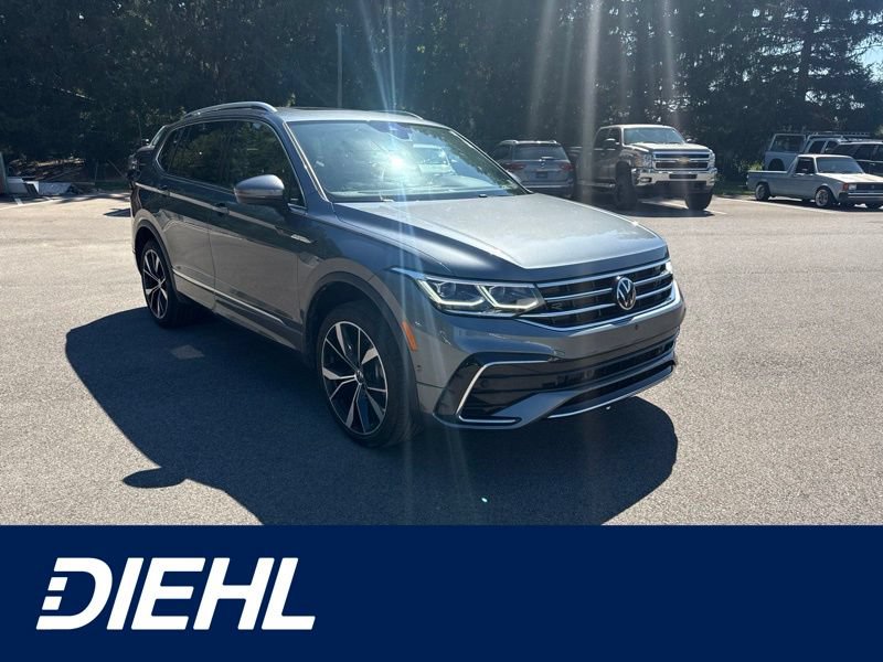 Used 2023 Volkswagen Tiguan SEL R-Line AWD/4WD image 1