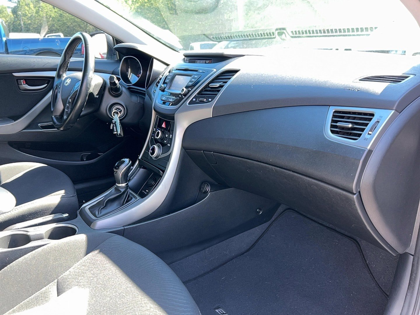 Used 2015 Hyundai Elantra SE w/ Option Group 03 FWD image 22