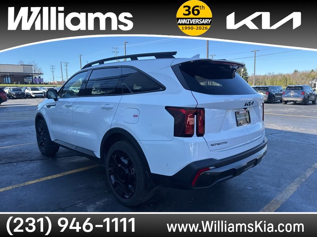 Used 2025 Kia Sorento SX Prestige w/ Olive Brown Leather Package AWD/4WD image 11