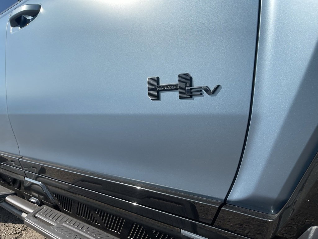 Used 2024 GMC Hummer EV 3X w/ Omega Edition image 17