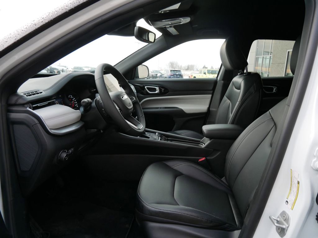 New 2026 Jeep Compass Limited AWD/4WD image 5