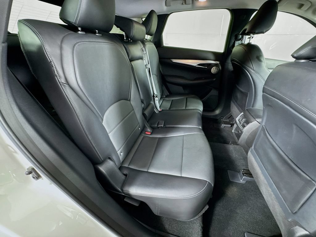 Certified 2022 INFINITI QX50 Essential FWD image 37