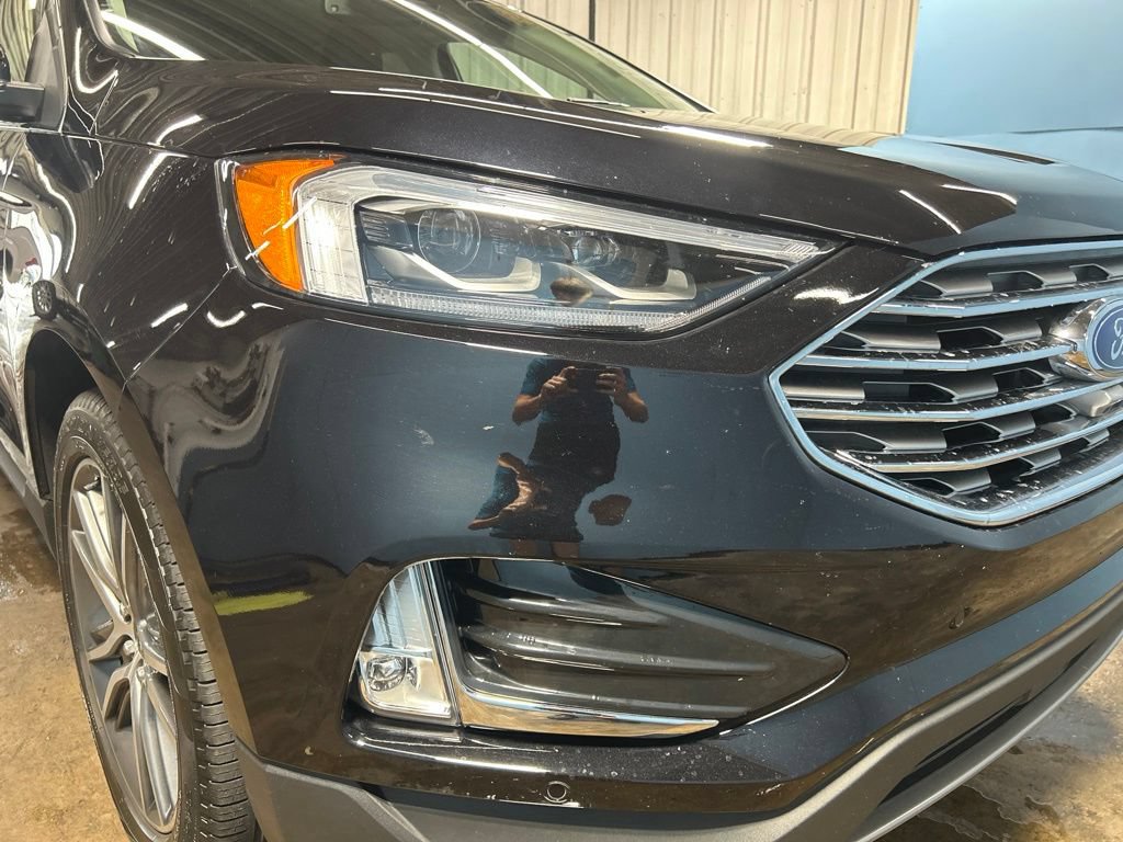 Used 2024 Ford Edge Titanium w/ Equipment Group 301A AWD/4WD image 2