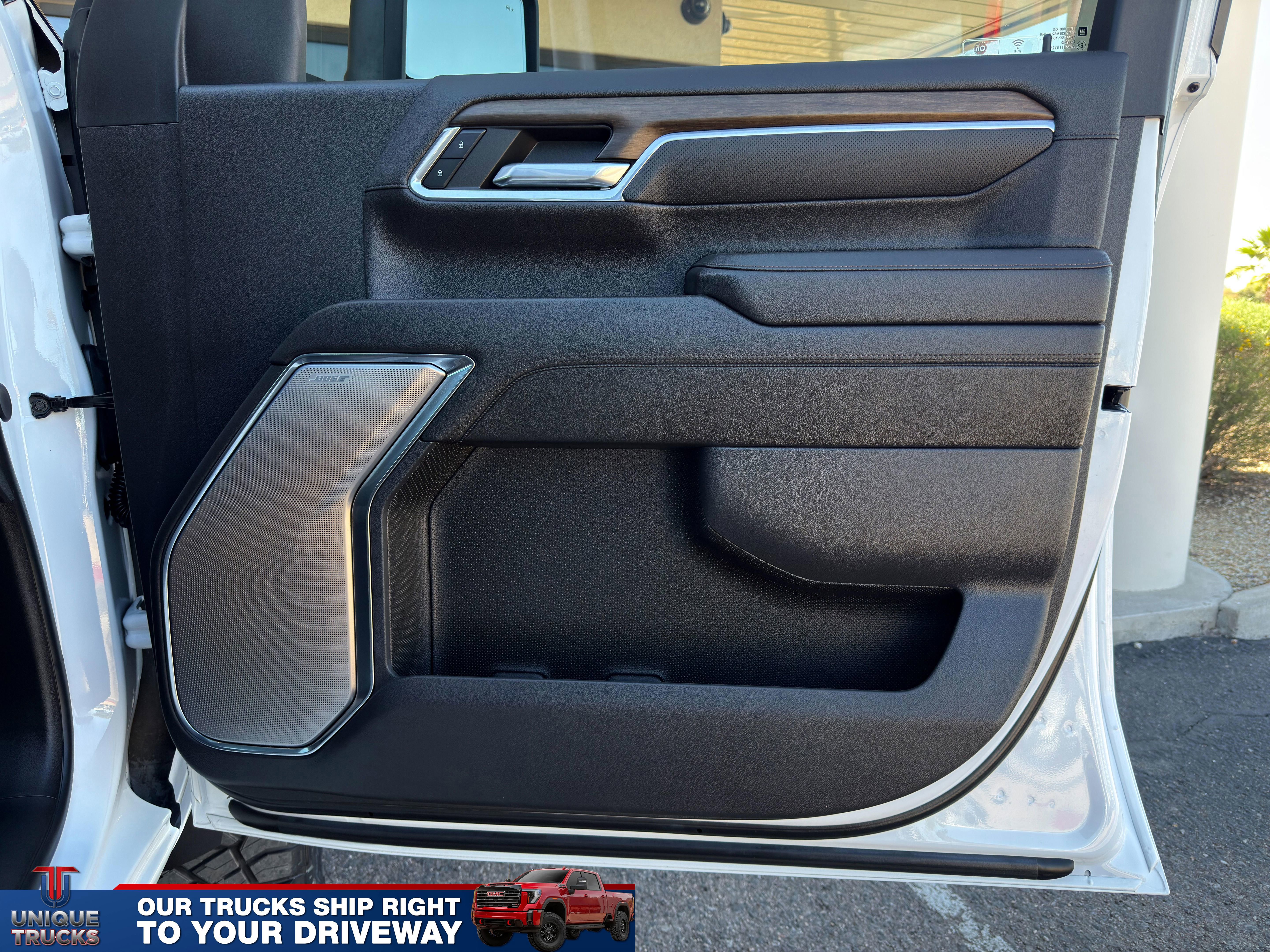 Used 2024 Chevrolet Silverado 2500 High Country w/ High Country Premium Package image 32
