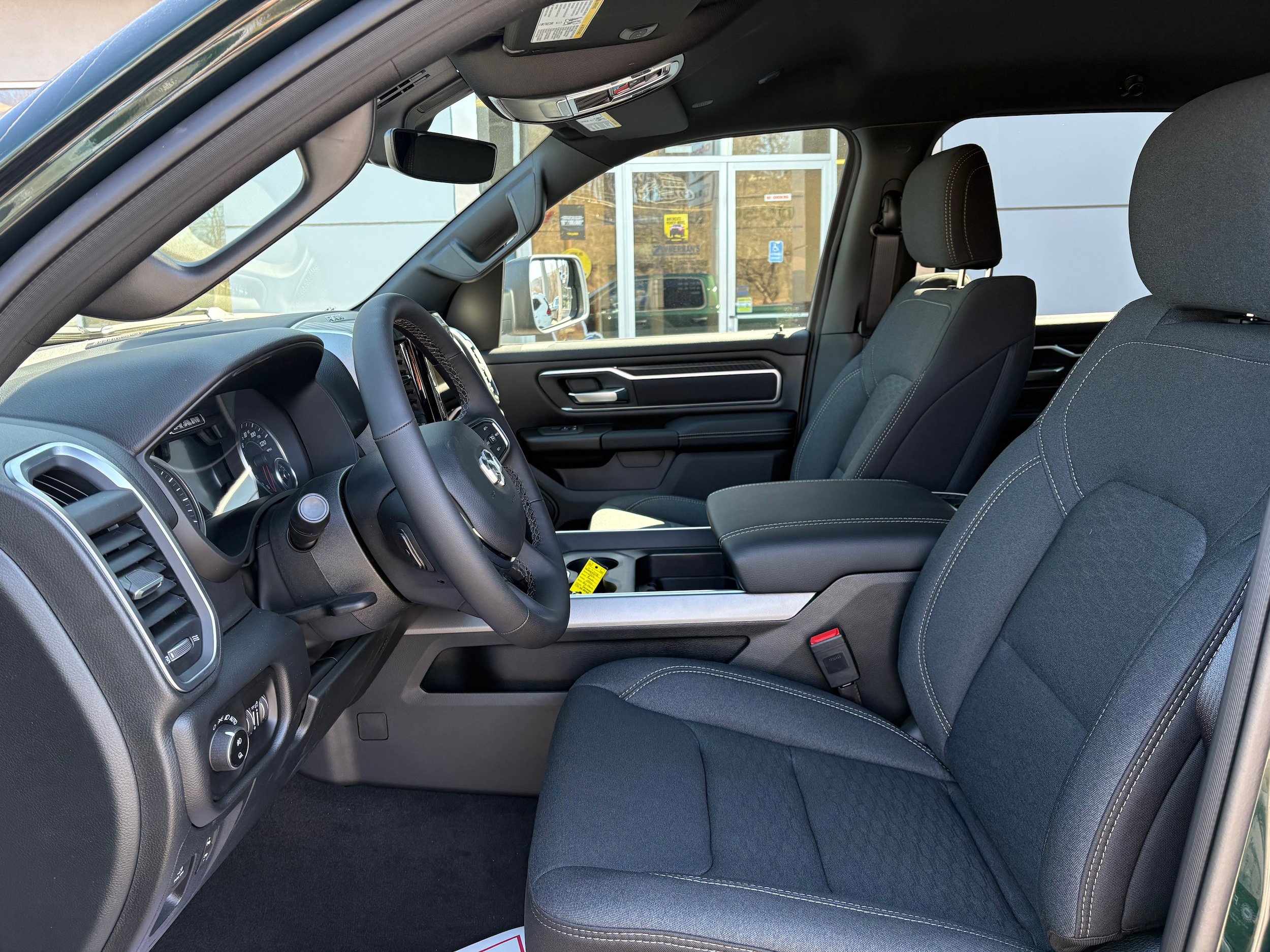 New 2026 RAM 1500 4x4 Crew Cab image 17