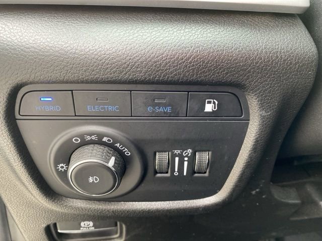 Used 2022 Jeep Grand Cherokee Limited 4xe image 22