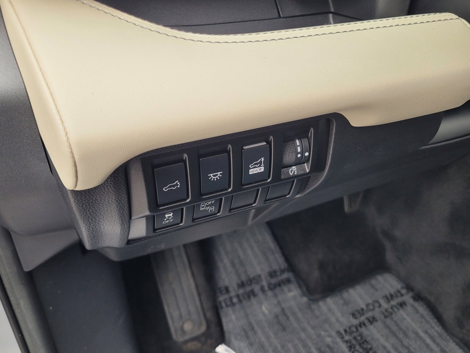 Used 2022 Subaru Ascent Touring AWD/4WD image 19