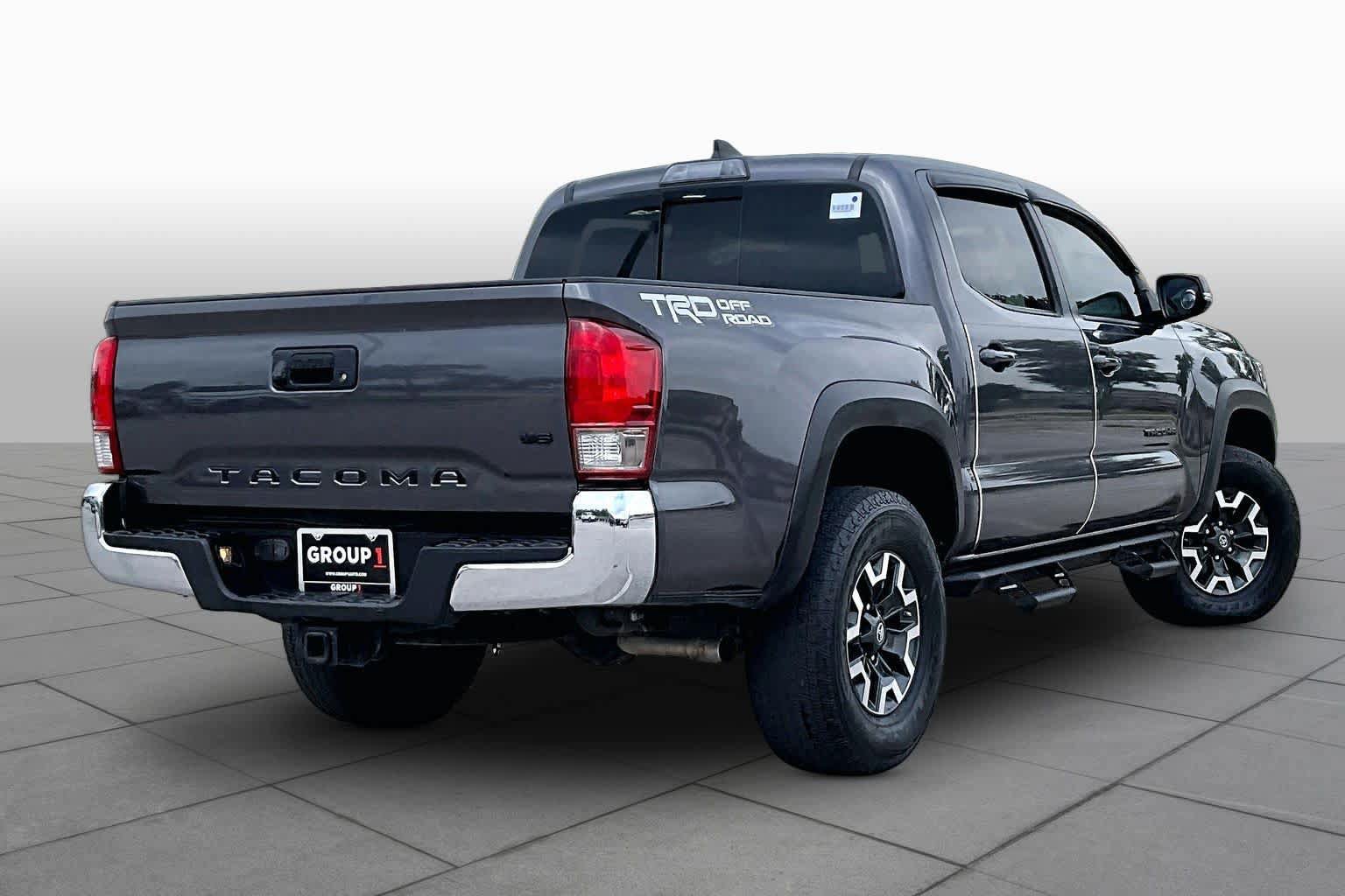 Used 2017 Toyota Tacoma TRD Off-Road w/ Tow Package RWD image 13