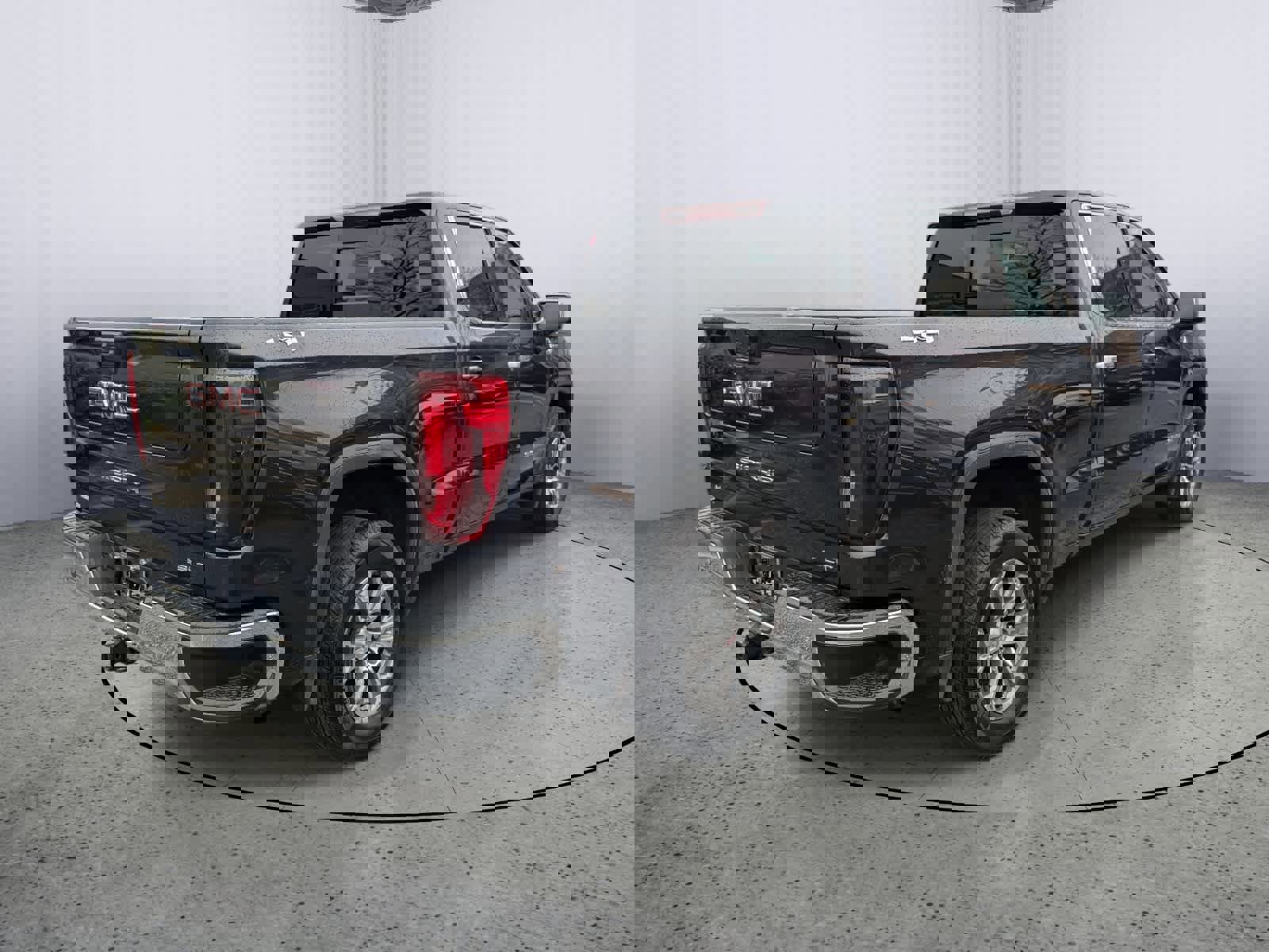 Certified 2022 GMC Sierra 1500 SLT w/ SLT Convenience Package image 3