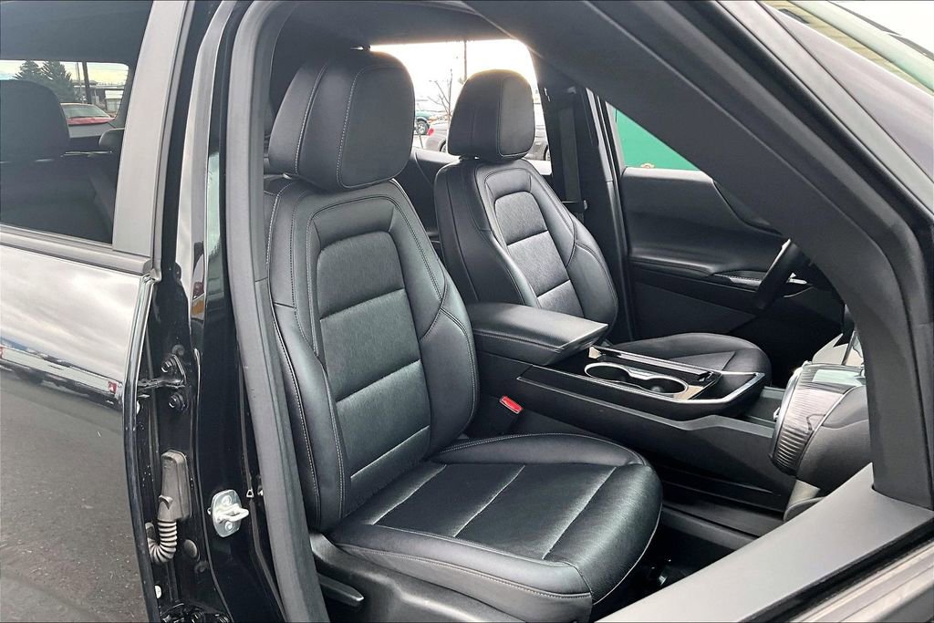 Used 2025 Chevrolet Equinox LT w/ Convenience Package II image 7