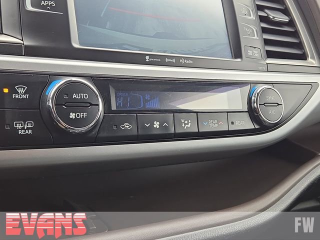 Used 2017 Toyota Highlander XLE image 10
