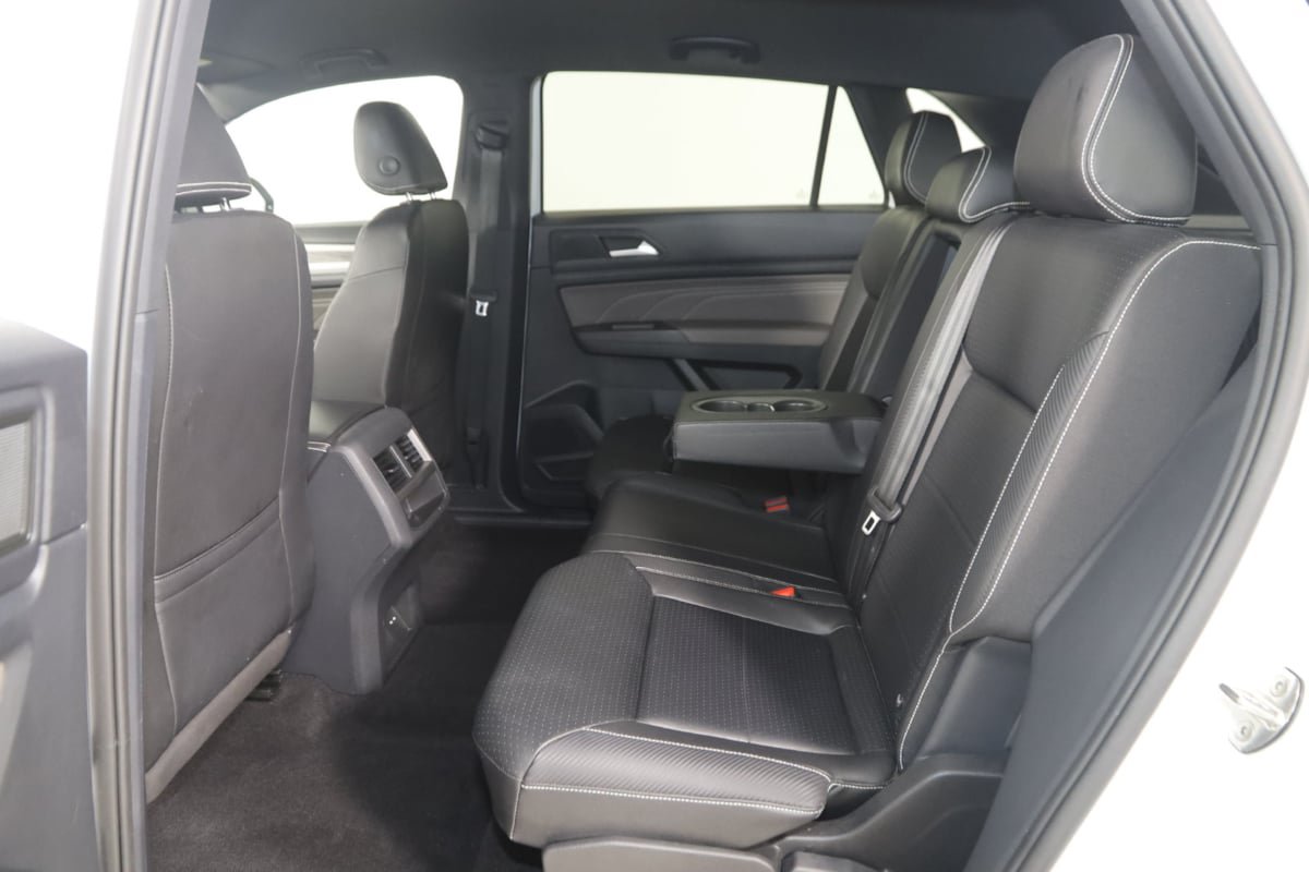 Used 2023 Volkswagen Atlas Cross Sport SE w/ Black Wheel Package AWD/4WD image 41